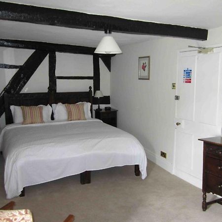 The Three Cocks Coaching Inn Glasbury Δωμάτιο φωτογραφία