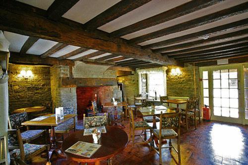 The Three Cocks Coaching Inn Glasbury Εξωτερικό φωτογραφία